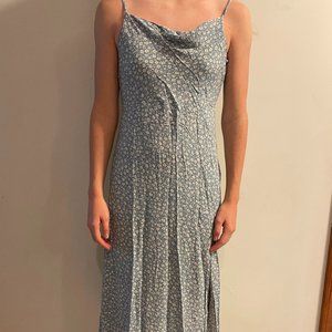 Light blue floral midi sundress- American Eagle size medium - Perfect for summer